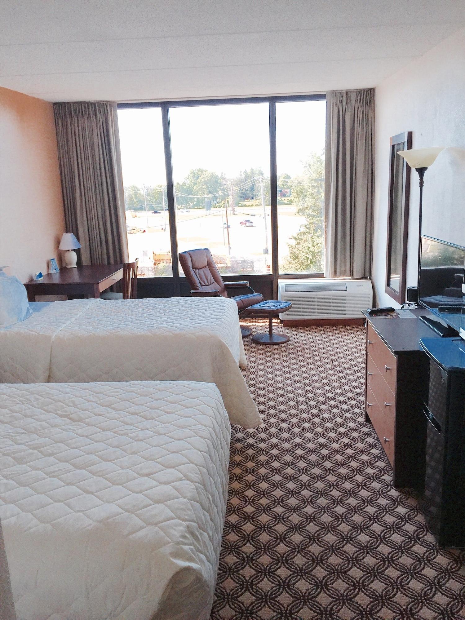 Days Inn Syracuse East Syracuse Bagian luar foto